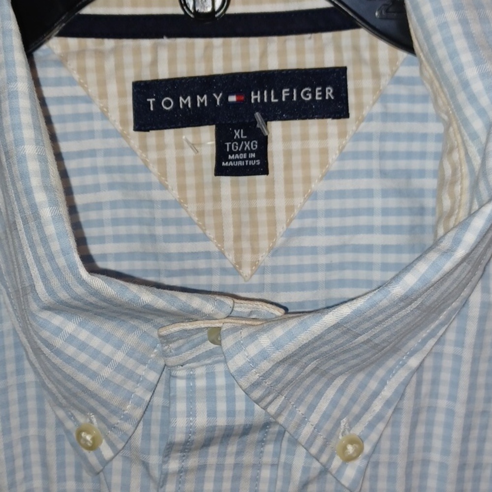 TOMMY HILFIGER, MENS, BLUE ,AND WHITE CHECKERED, BUTTON UP SHORT SLEEVE … - Picture 3 of 7